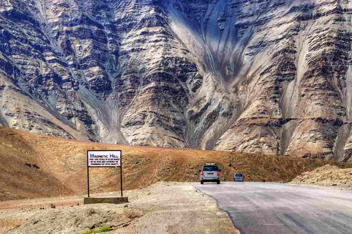10-Romantic-Places-to-Visit-on-Your-Leh-Ladakh-honeymoon-Trip