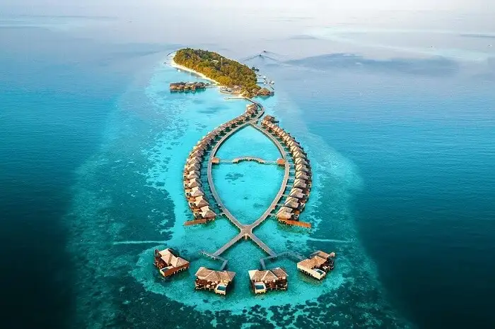 Huvahendhoo-Island