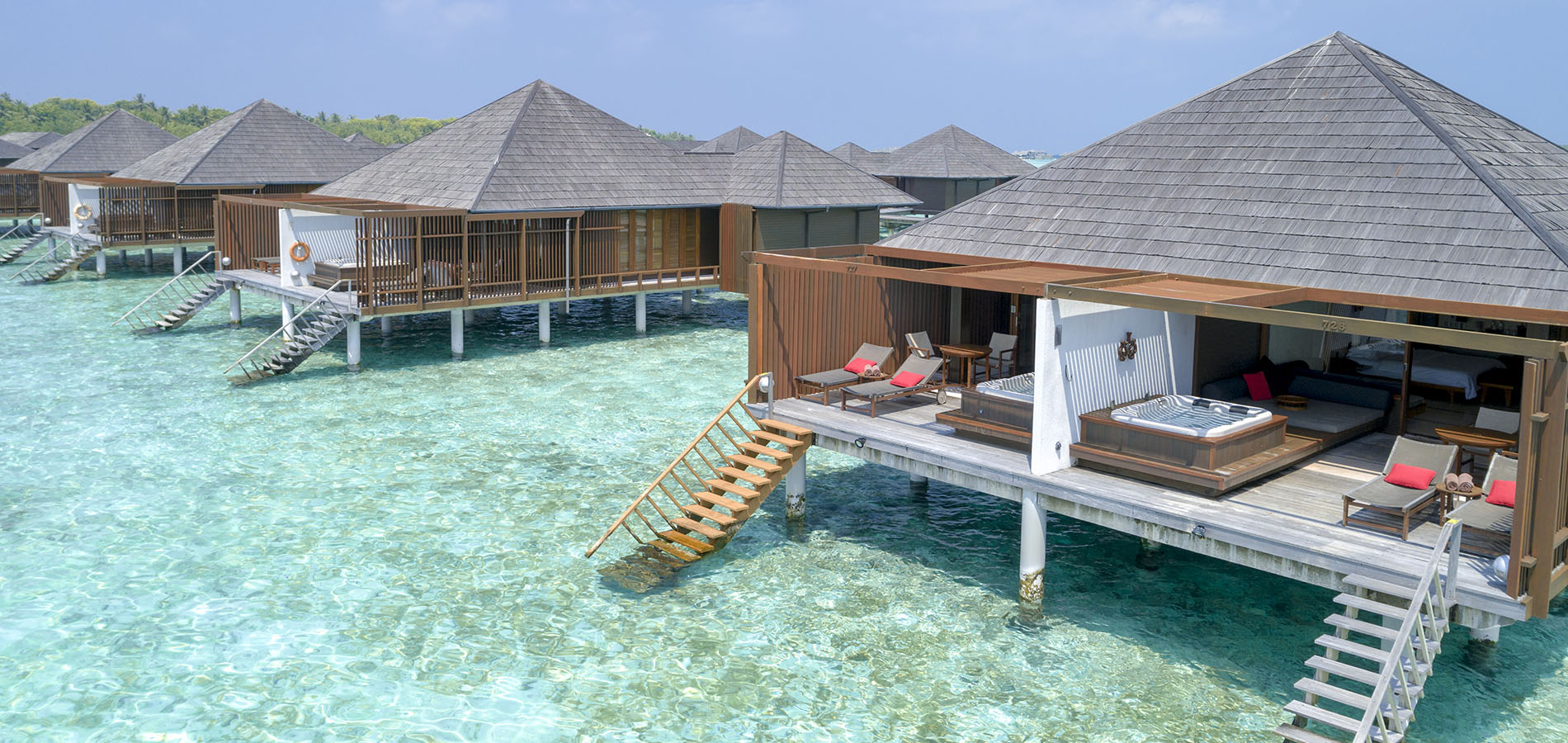 Paradise-Island-Resort-Maldives-Honeymoon-Packages-1